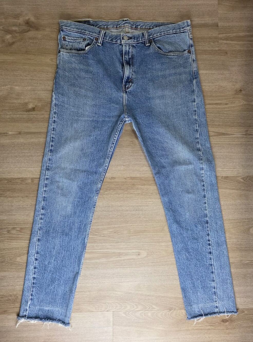 Levi's 516 Straight Fit Jeans Men's 36x32 Blue Light Wash Denim Raw Hem Frayed